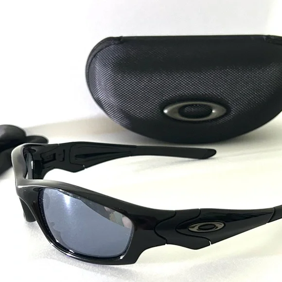 COPY - Oakley Glossy Black Sunglasses with Case Amazon.com: Oakley Holbrook Sunglasses Polished Black with  main image 4